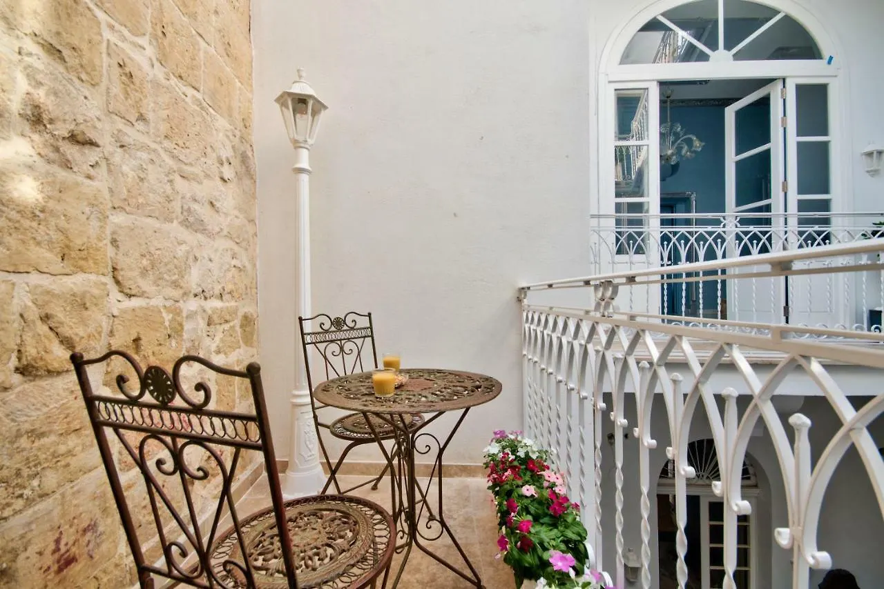 Hotel Julina Boutique Living Mosta