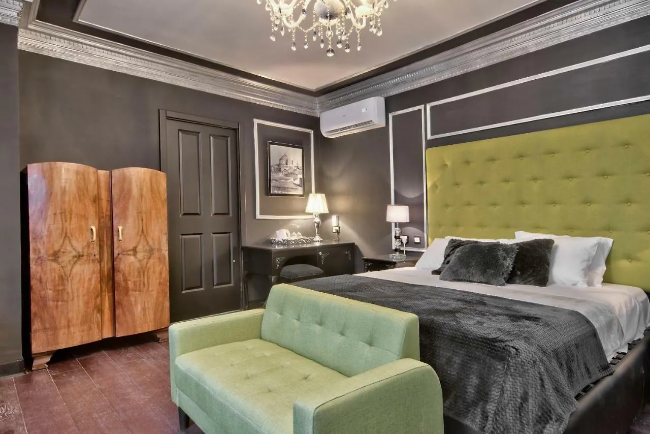 Hotel Julina Boutique Living Mosta 3*,  Malta