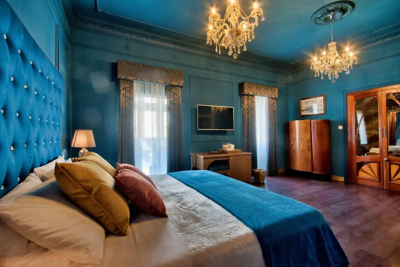 Hotel Julina Boutique Living Mosta 3*,