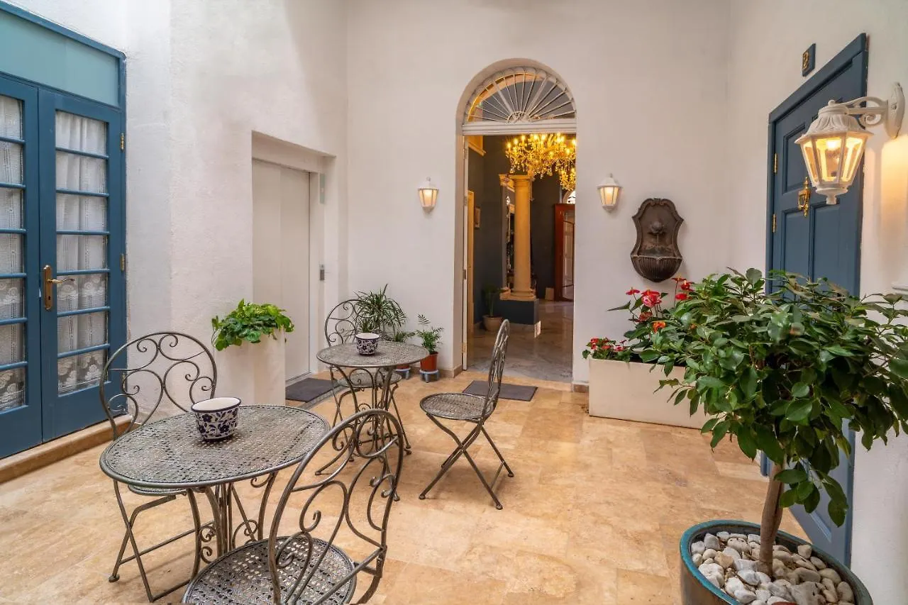 Hotel Julina Boutique Living Mosta
